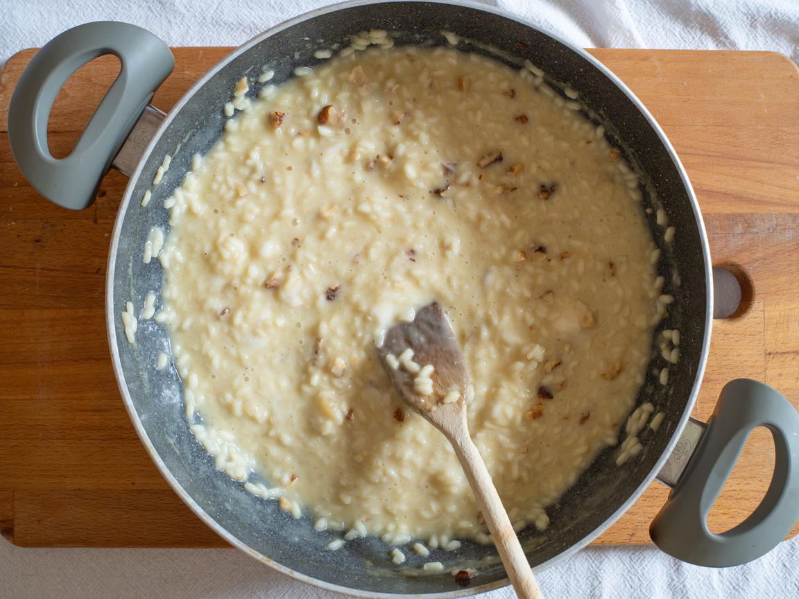 Risotto al caprino e noci - passo 5