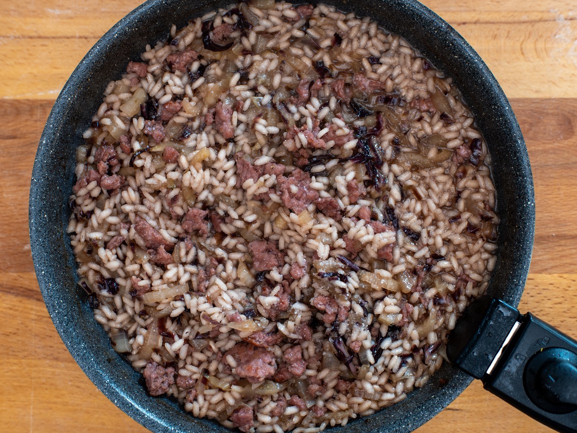 Risotto al radicchio rosso e salsiccia - passo 5