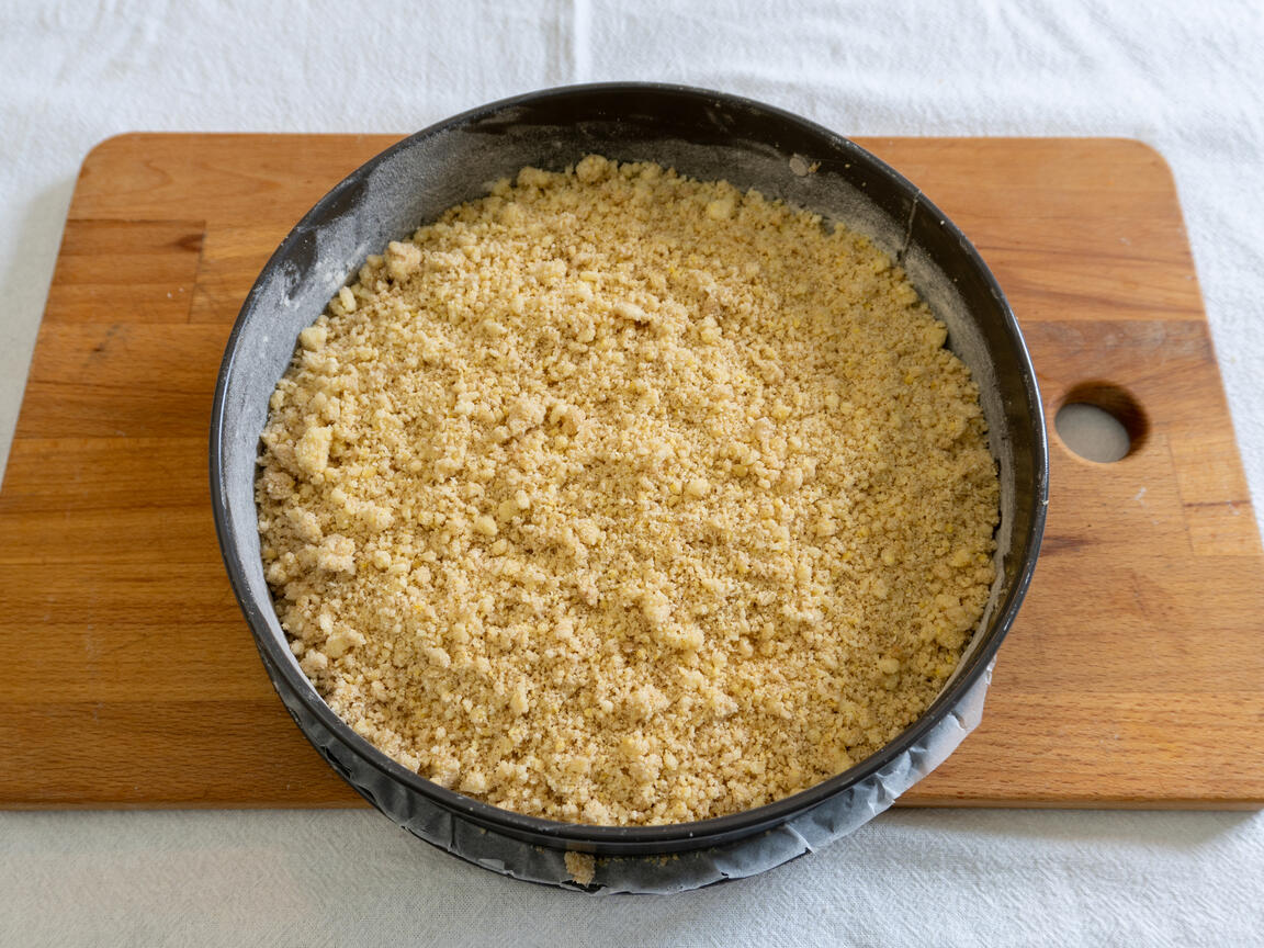 Sbriciolata alla crema - passo 9