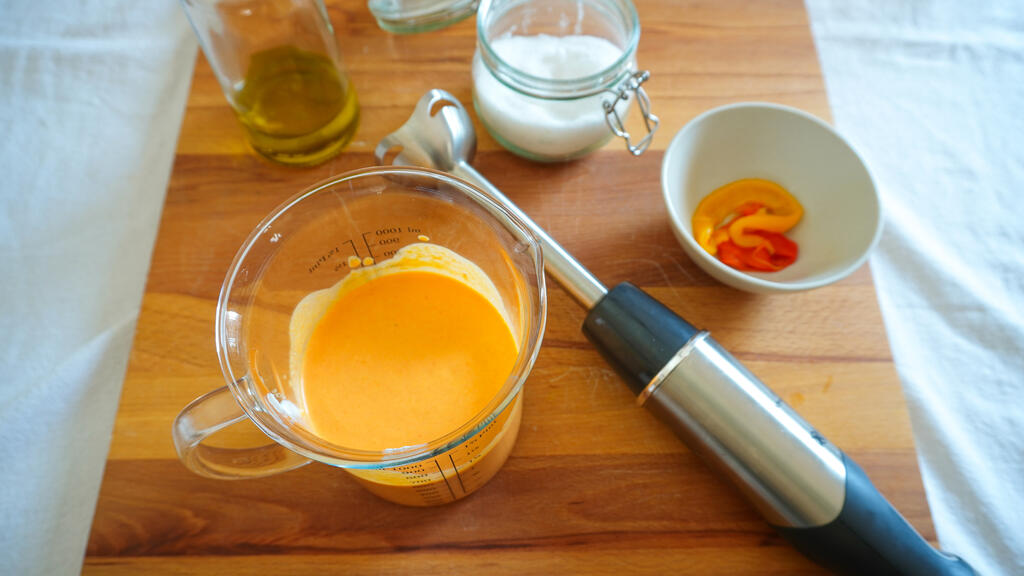 Spaghetti con crema di peperoni