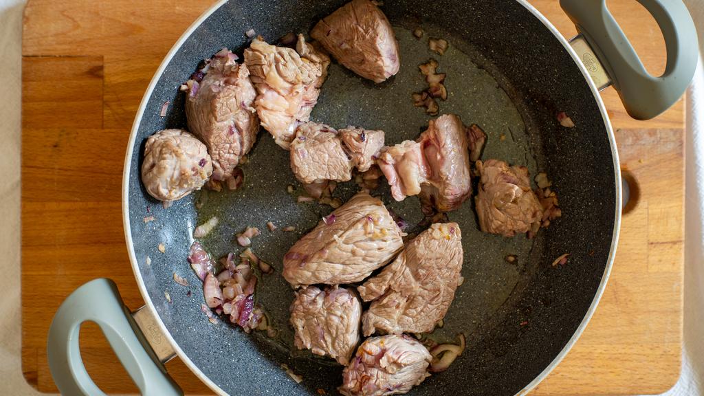 Spezzatino di manzo al sugo con patate