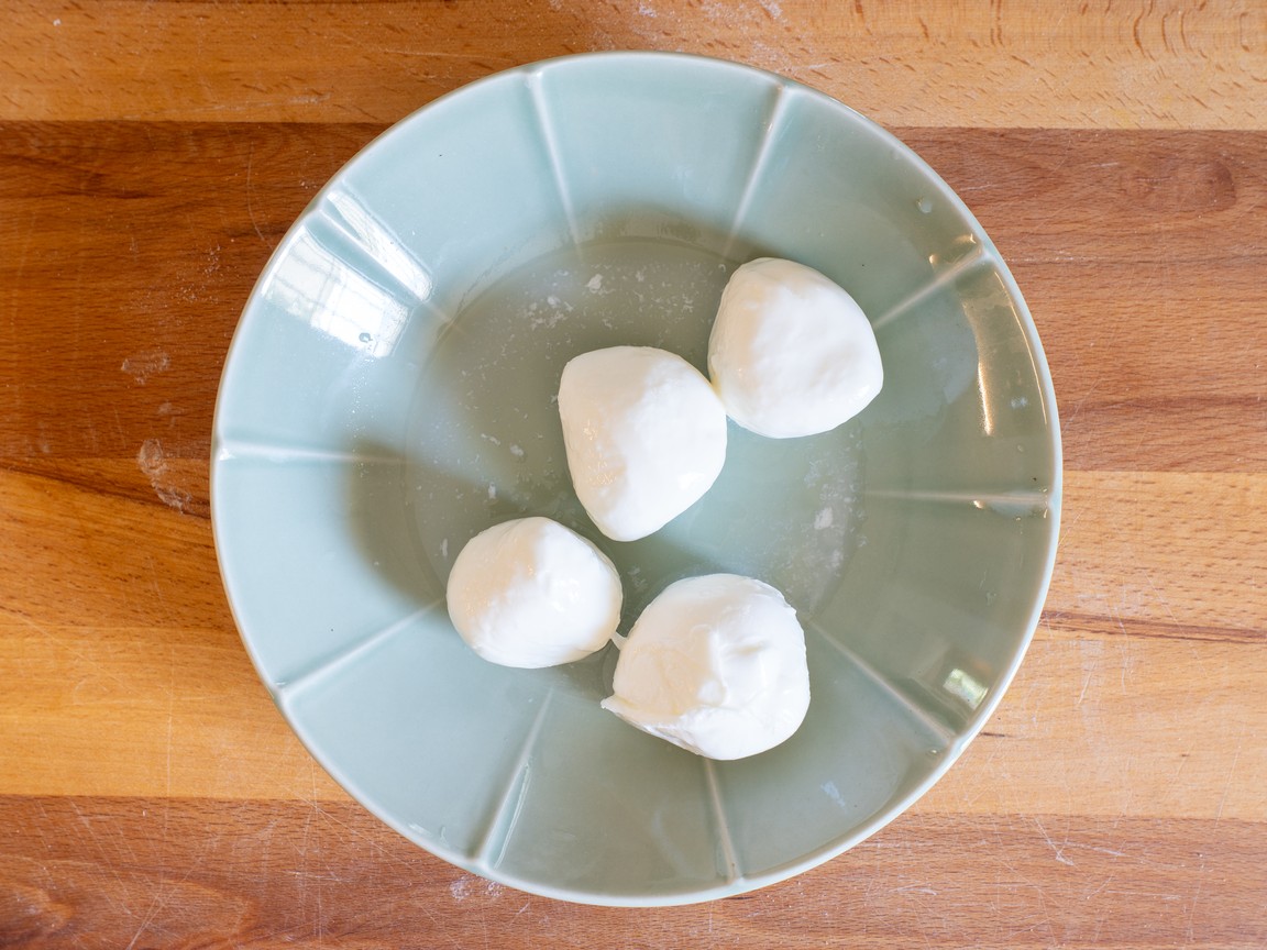 Spiedini melone e mozzarella - passo 1