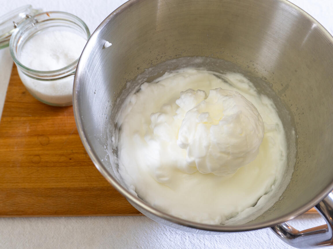 Torta nuvola allo yogurt greco - passo 7