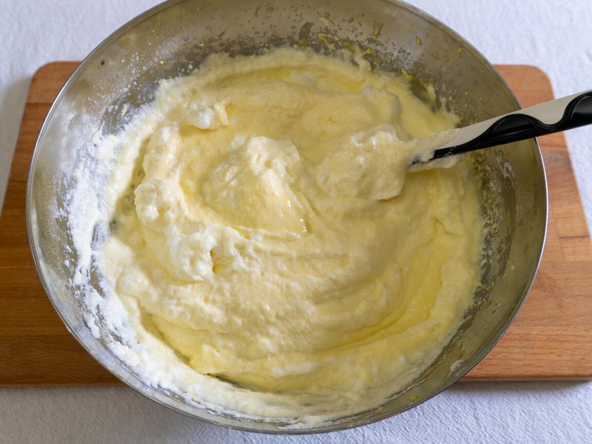 Torta nuvola allo yogurt greco - passo 8