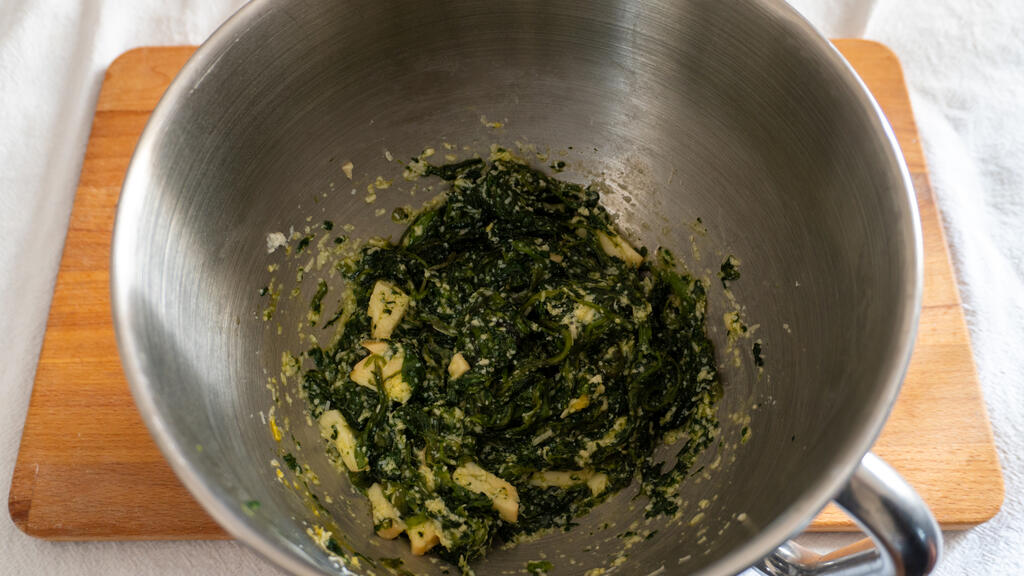 Torta salata alle bietole - passo 2