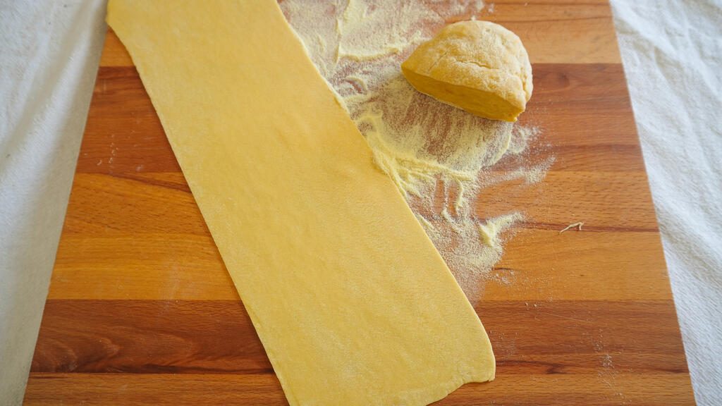 Tortellini bolognesi in brodo - passo 5