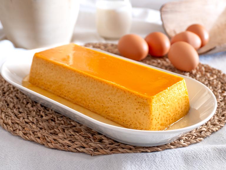 Det är en utsökt sked-dessert typisk för Emilia-Ro...