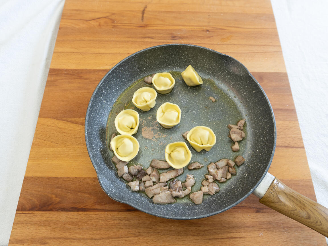 Fisktortelli med ruccolapesto - steg 8