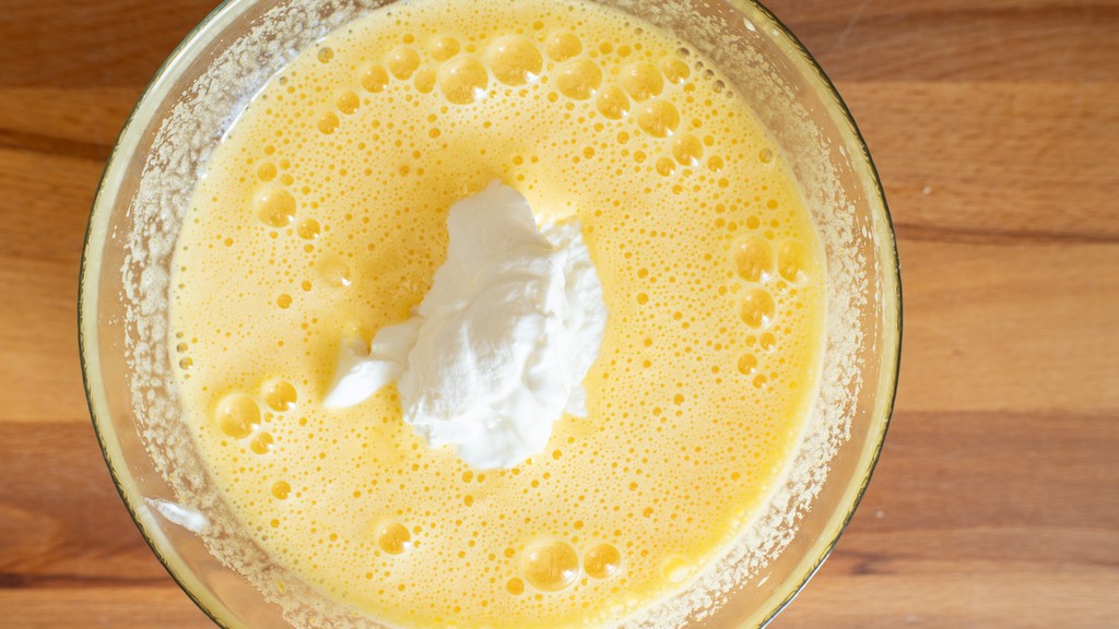 Grekisk yoghurtkaka - steg 2