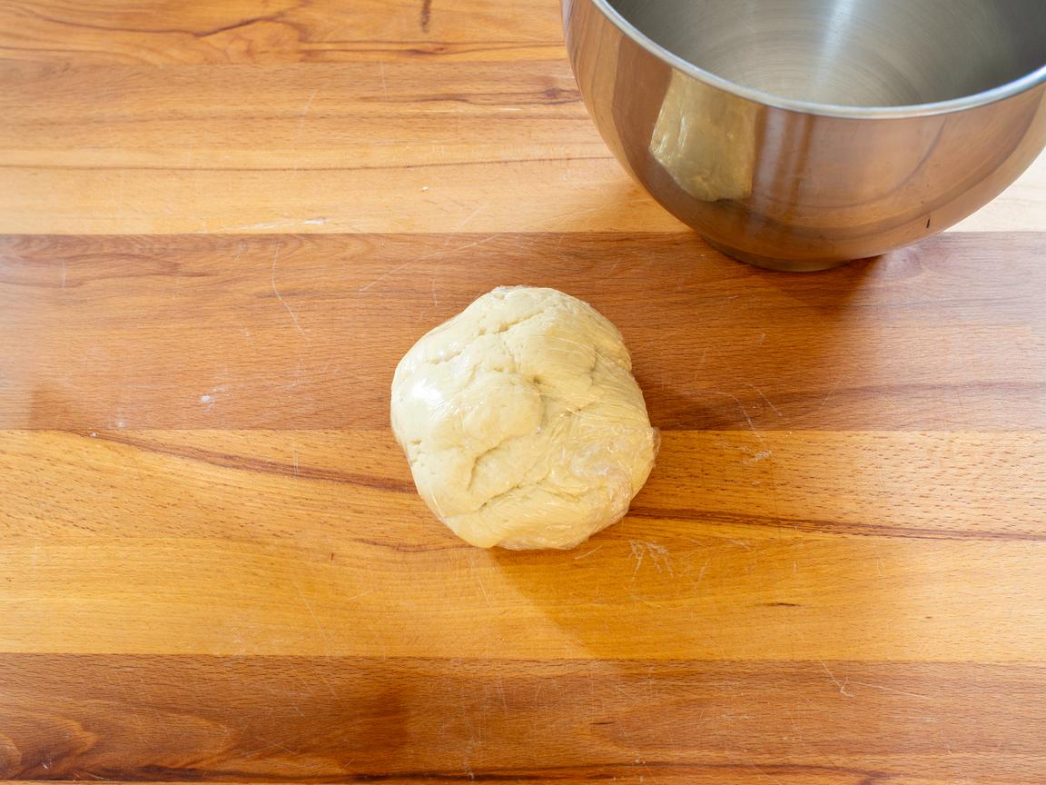 Matpaj i stekpanna med mangold och rökt scamorza - steg 2