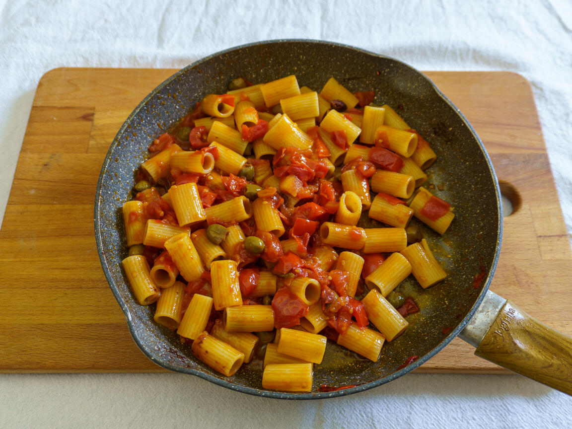 Pasta alla puttanesca - steg 6