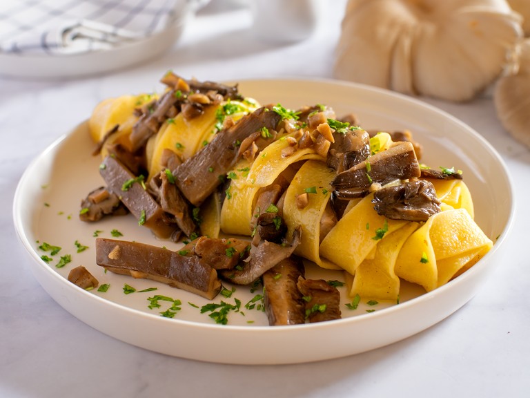 Pasta med Pleurotus-svampar