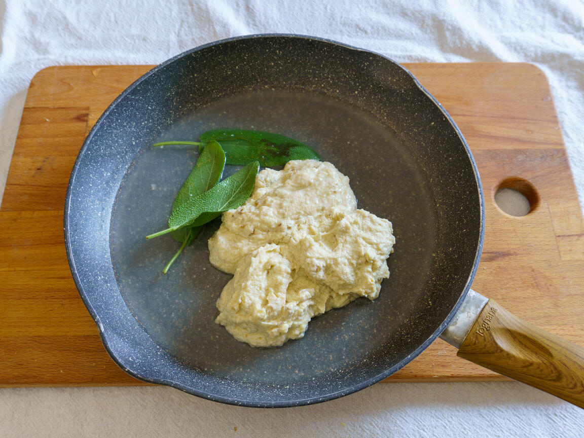 Pasta med ricotta- och valnötspesto - steg 2