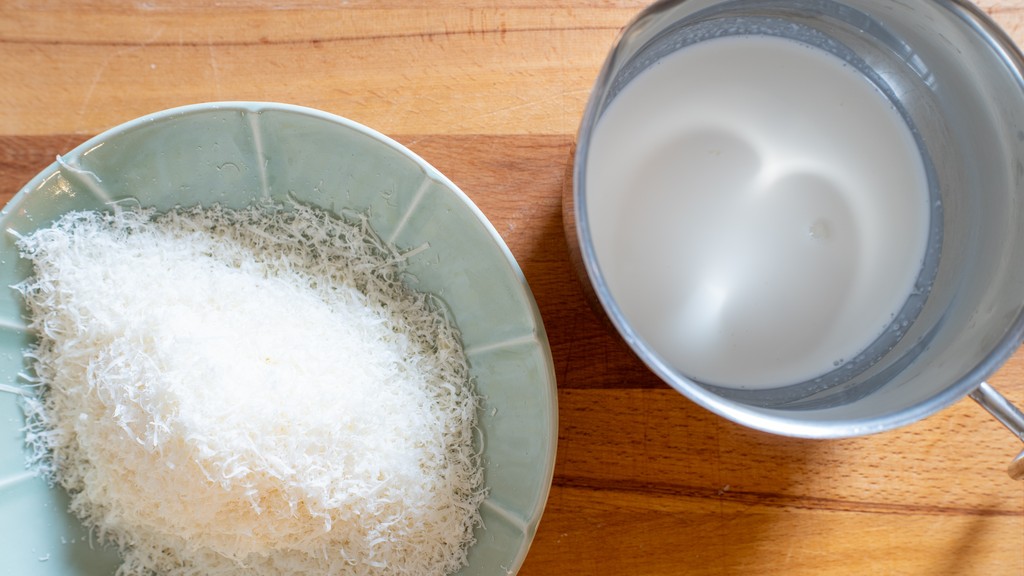 Purjolöksflan med parmesan­fondue - steg 8