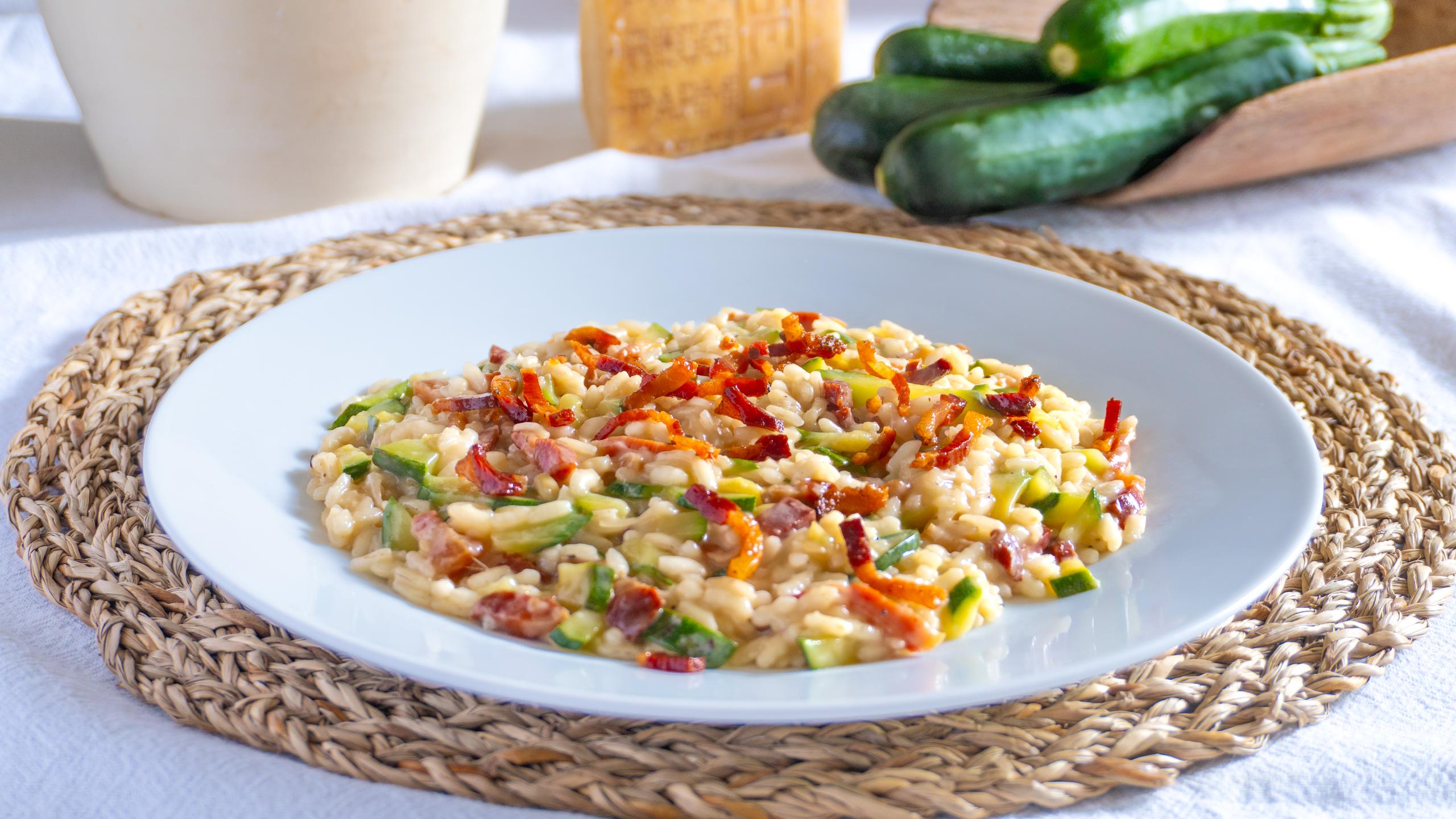 Risotto med guanciale och zucchini
