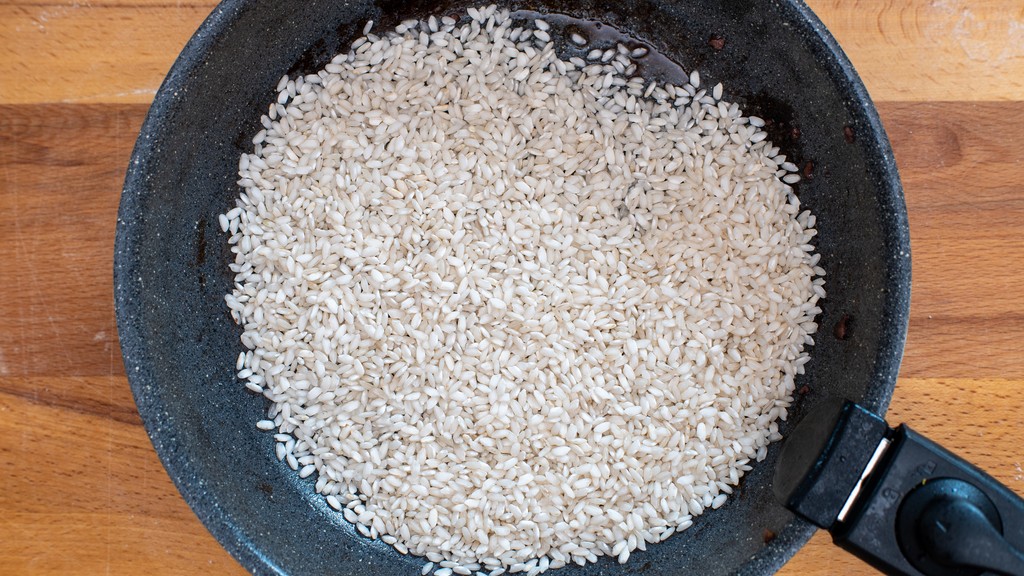 Risotto med röd radicchio och korv