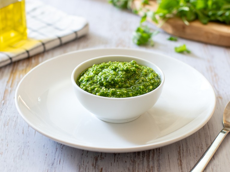 Ruccola- och mandelpesto