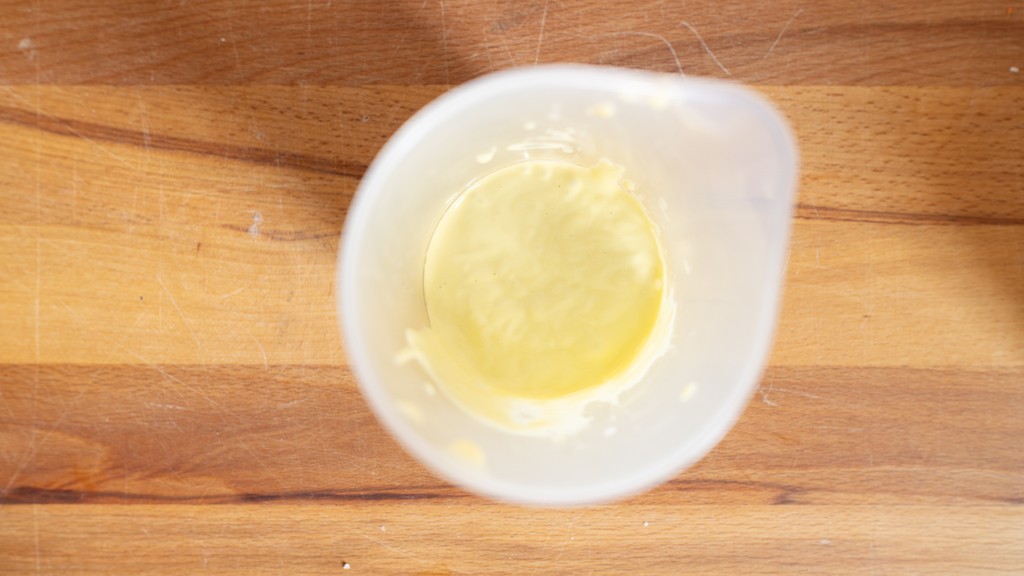 Valnötsmajonnäs - steg 3